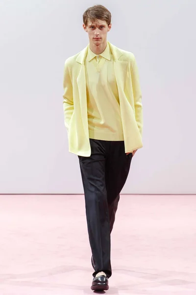 Look 29